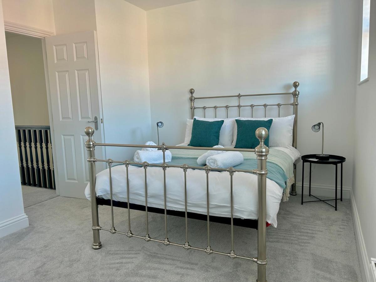 מרקט הרבורו The Town House, Whole House Suitable For Contractors And Families מראה חיצוני תמונה