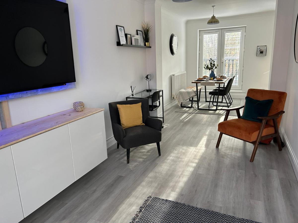 מרקט הרבורו The Town House, Whole House Suitable For Contractors And Families מראה חיצוני תמונה